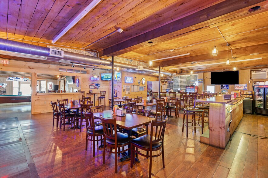 More Photos Of 107 Maple St, Barnstead Restaurant For Sale