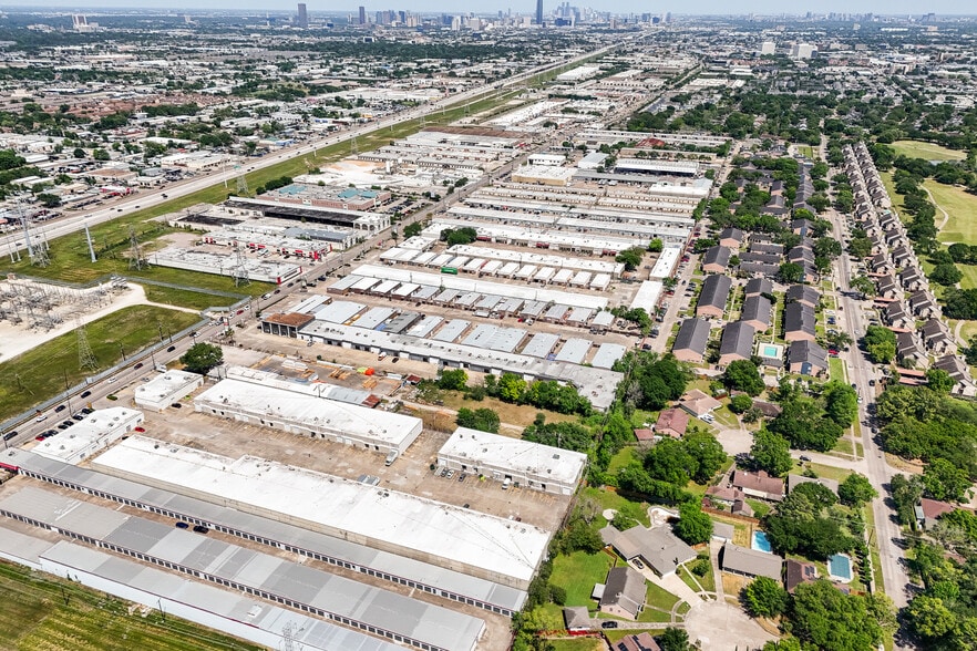 More Photos Of 9931 Harwin Dr, Houston Warehouse For Lease