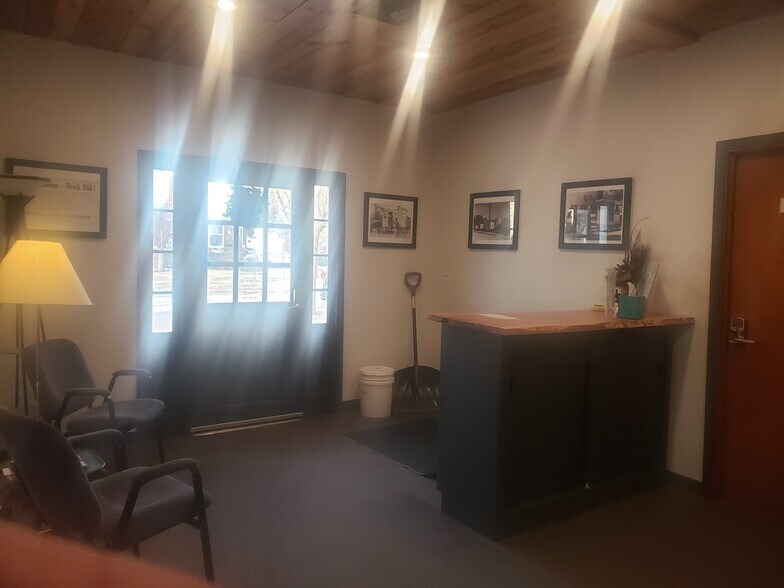 More Photos Of 330-342 McKee St, Batavia Light Manufacturing For Lease