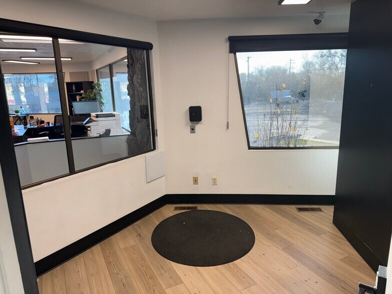 More Photos Of 2021 N Redwood Rd, Salt Lake City Warehouse For Lease