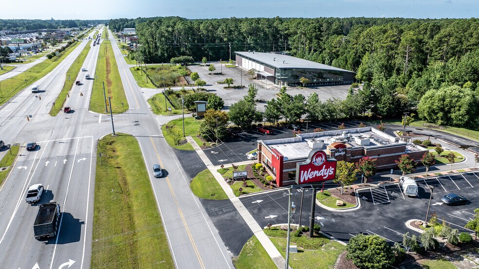 More Photos Of 553 US-70 W, Havelock Freestanding For Lease