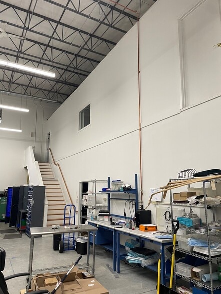 More Photos Of 69 Illinois Ave, Warwick Warehouse For Lease