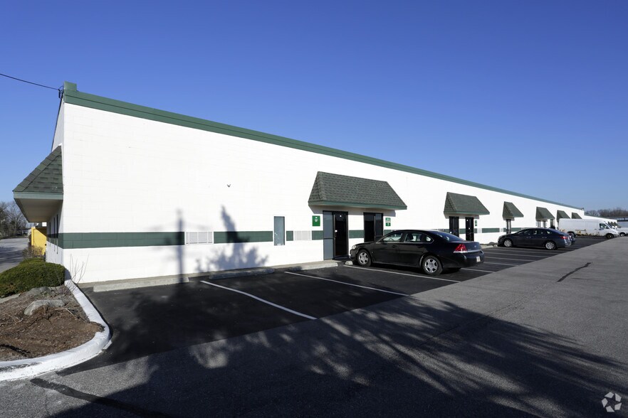 Primary Photo Of 5602 Elmwood Ave, Indianapolis Warehouse For Lease