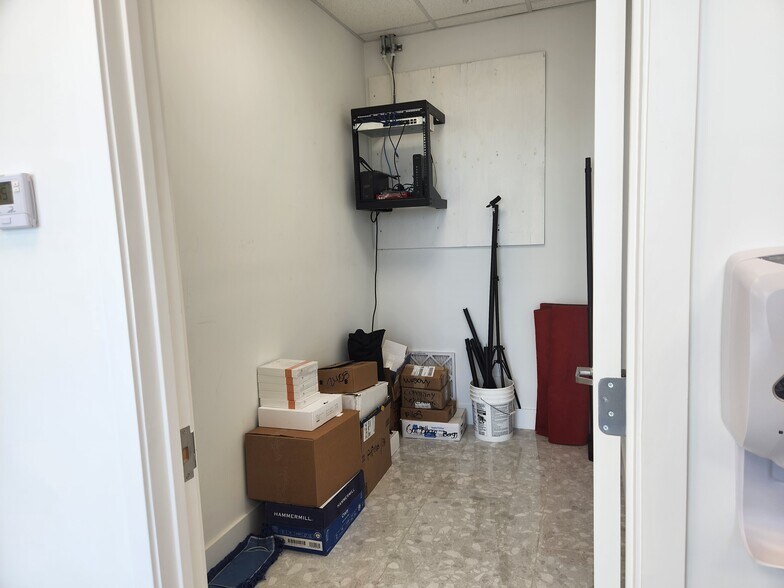 More Photos Of 2820 NE 214th St, Aventura Loft Creative Space For Sale