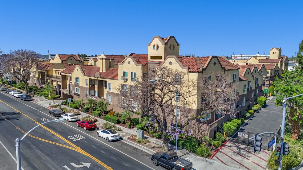 Primary Photo Of 15909 Vermont Ave, Paramount Apartments For Sale