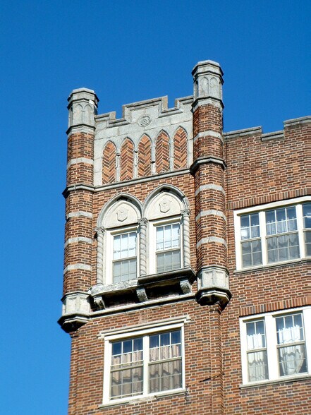 More Photos Of 555 E 27th St, Paterson Apartments For Sale