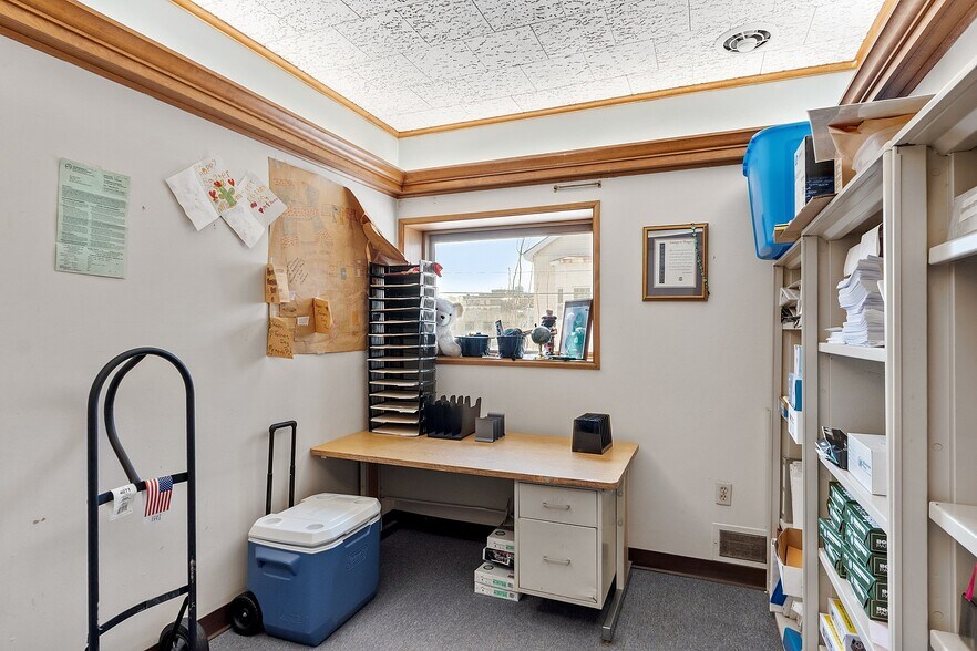 More Photos Of 58 Oliver St, Fitchburg Office Residential For Sale