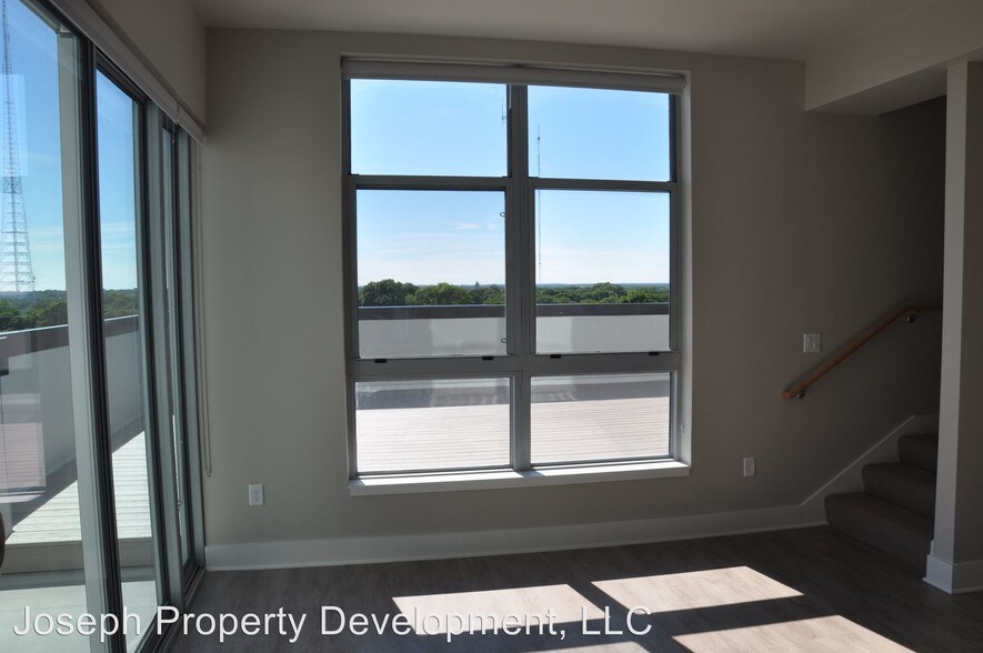 More Photos Of 4175 N Oakland Ave, Shorewood Multifamily For Sale