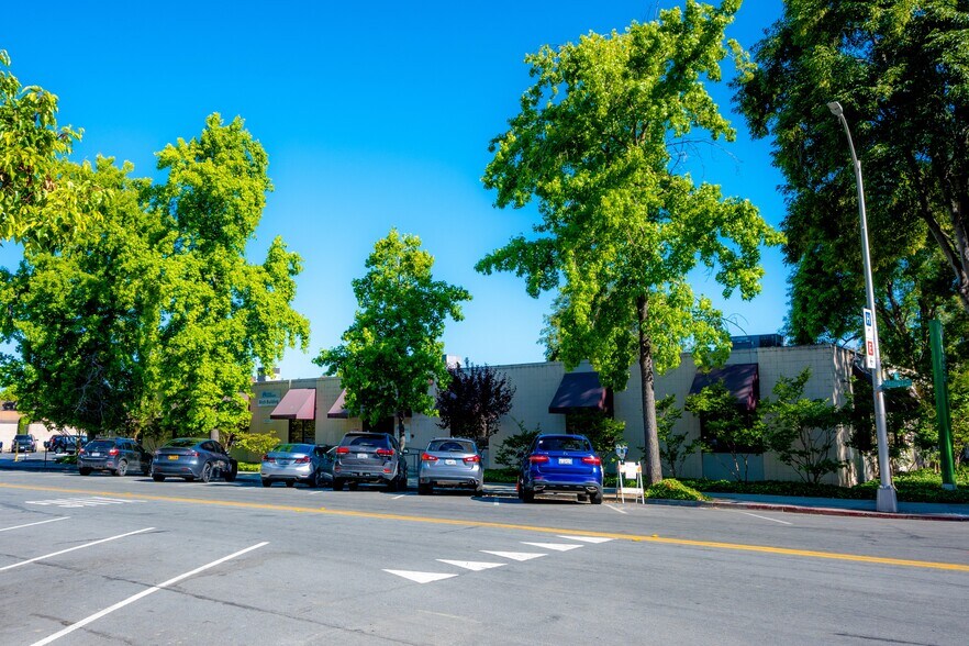 More Photos Of 910 Marshall St, Redwood City Medical For Lease