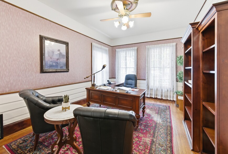 More Photos Of 832 Willow St, Reno Office For Sale