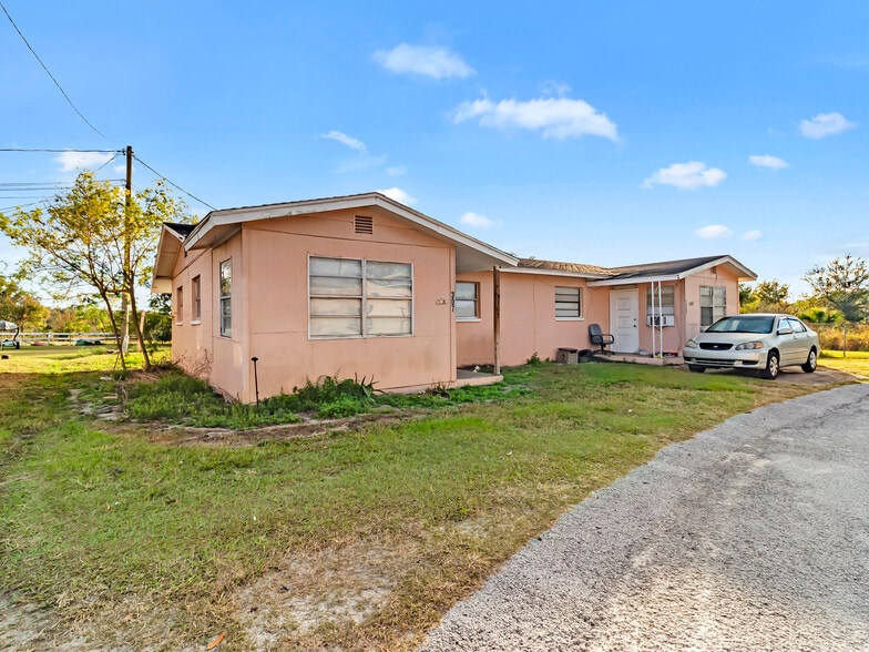 More Photos Of 301 SW 3rd Ter, Mulberry Apartments For Sale