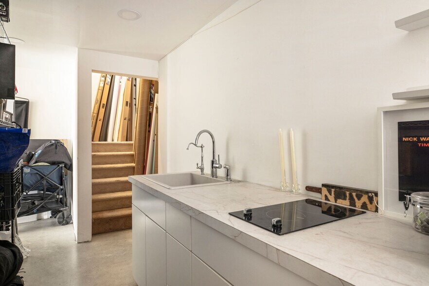 More Photos Of 977 Chung King Rd, Los Angeles Storefront Retail Residential For Sale