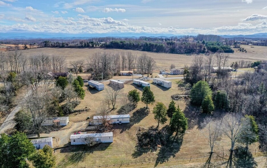 Primary Photo Of 311 Thompson Rd, Madisonville Manufactured Housing Mobile Home Park For Sale