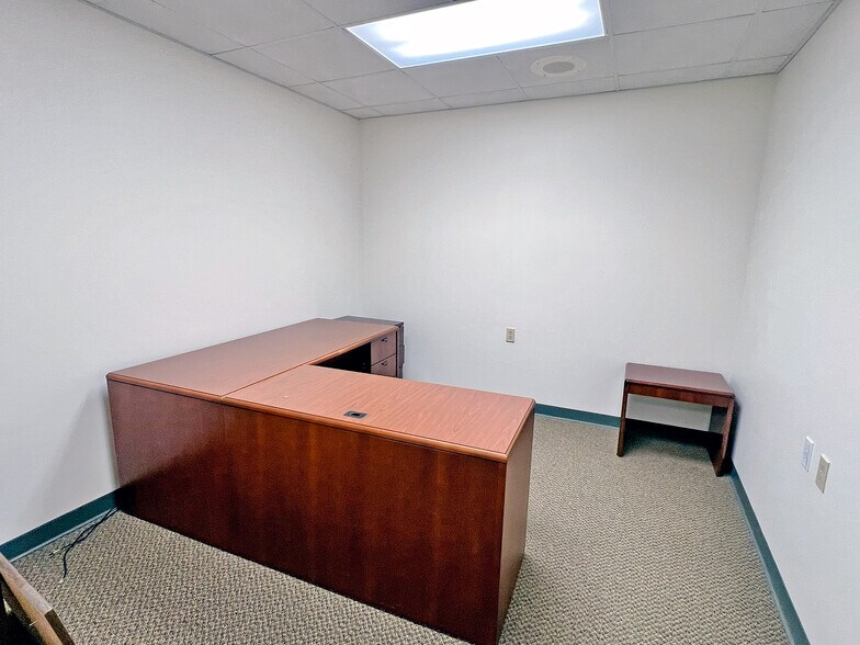 More Photos Of 2143 S State Route 157, Edwardsville Bank For Sale