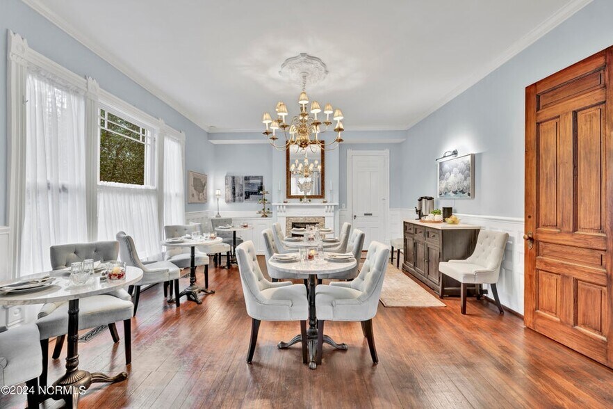 More Photos Of 412 S 3rd St, Wilmington Hospitality For Sale