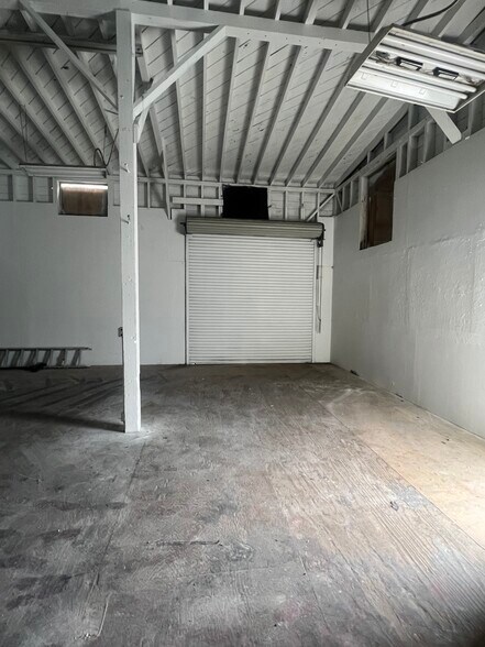 More Photos Of 47 W 3rd St, Eureka Showroom For Lease