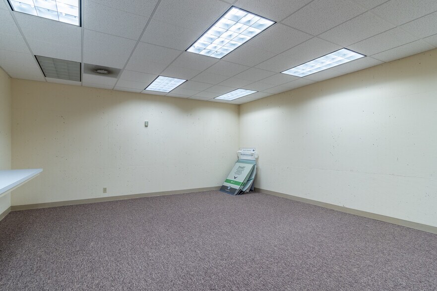 More Photos Of 400 Camino Aguajito, Monterey Office For Sale