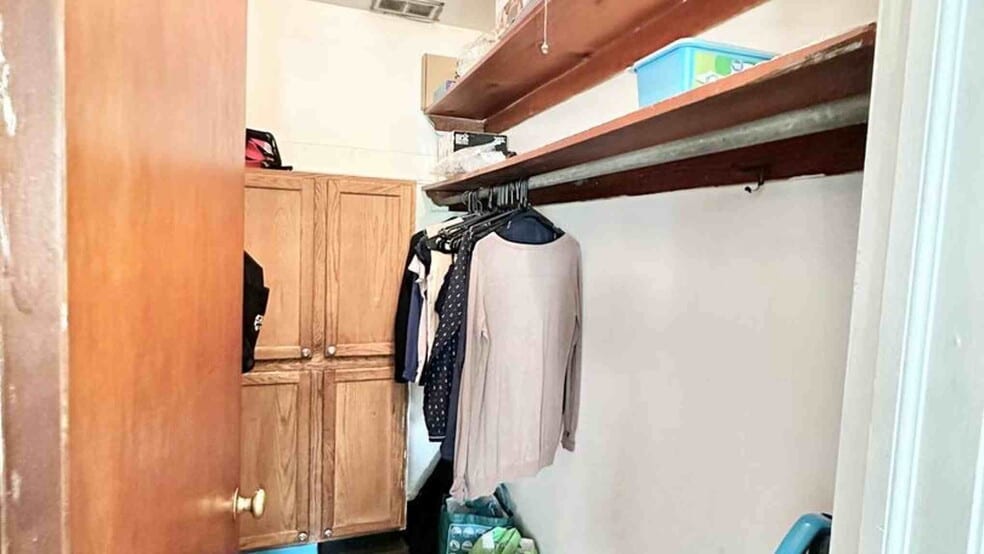 More Photos Of 2276 N 94th St, Wauwatosa Apartments For Sale