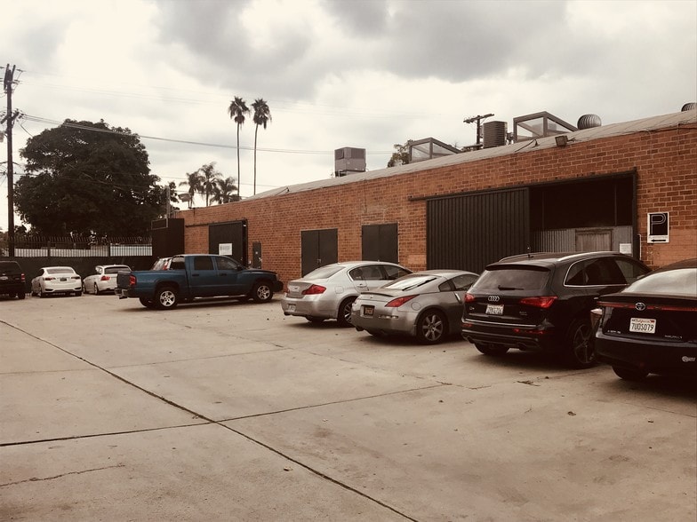 More Photos Of 4505 W Jefferson Blvd, Los Angeles Warehouse For Lease