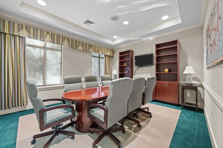 More Photos Of 2223 Hemby Ln, Greenville Medical For Sale