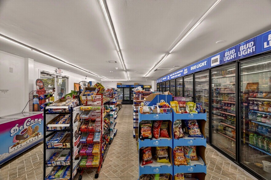 More Photos Of 9602 White Bluff Rd, Savannah Convenience Store For Sale