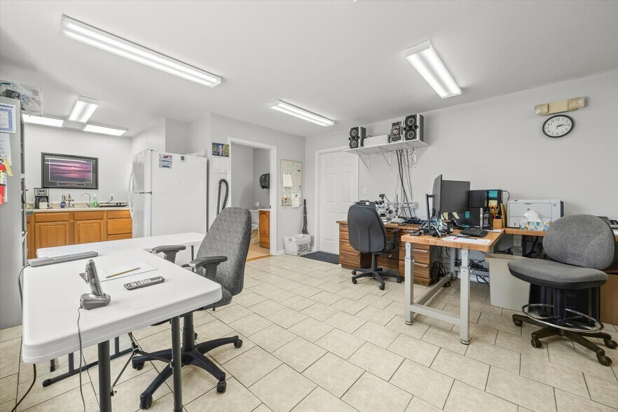 More Photos Of 340 Beaty Swamp Rd, Monroe Manufacturing For Sale