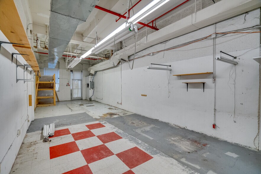 More Photos Of 2038 S Juniper St, Philadelphia Apartments For Lease