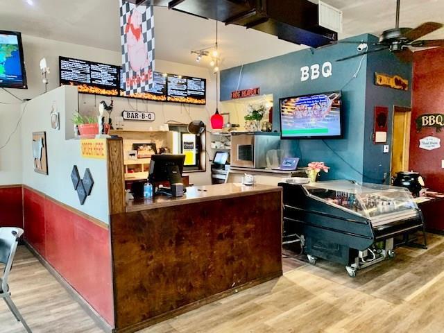 More Photos Of 511 W 11th St, Coffeyville Freestanding For Lease