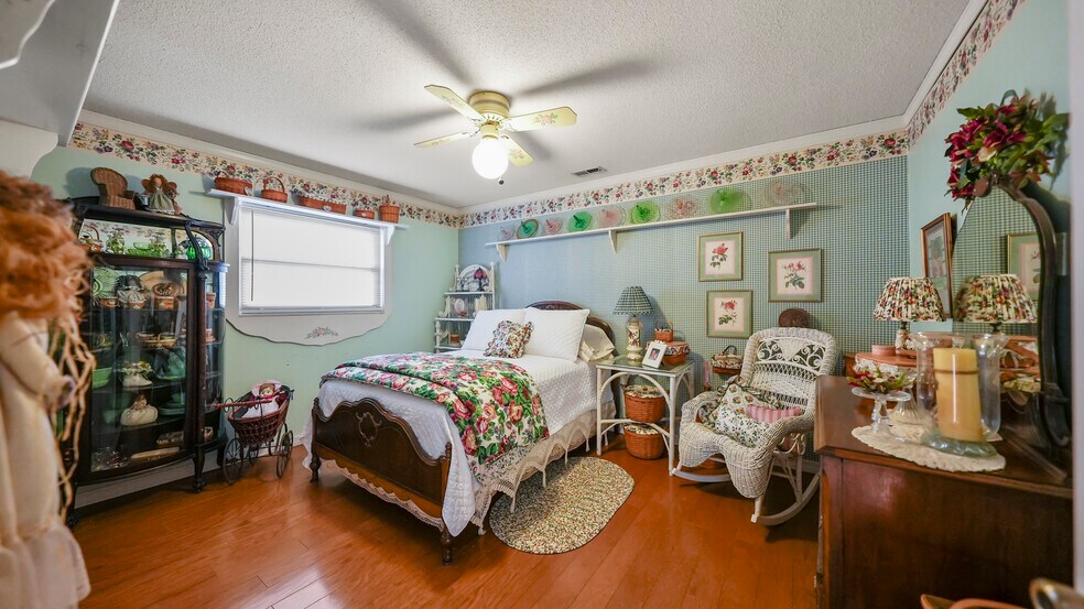More Photos Of 1117 Dogwood Rd, Lake Ozark Multifamily For Sale