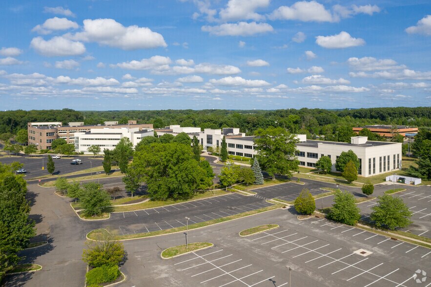 More Photos Of 50 Millstone Rd, East Windsor Unknown For Lease