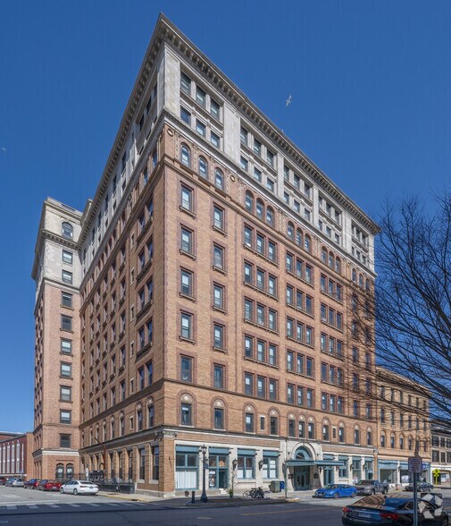 More Photos Of 281 State St, New London Apartments For Lease