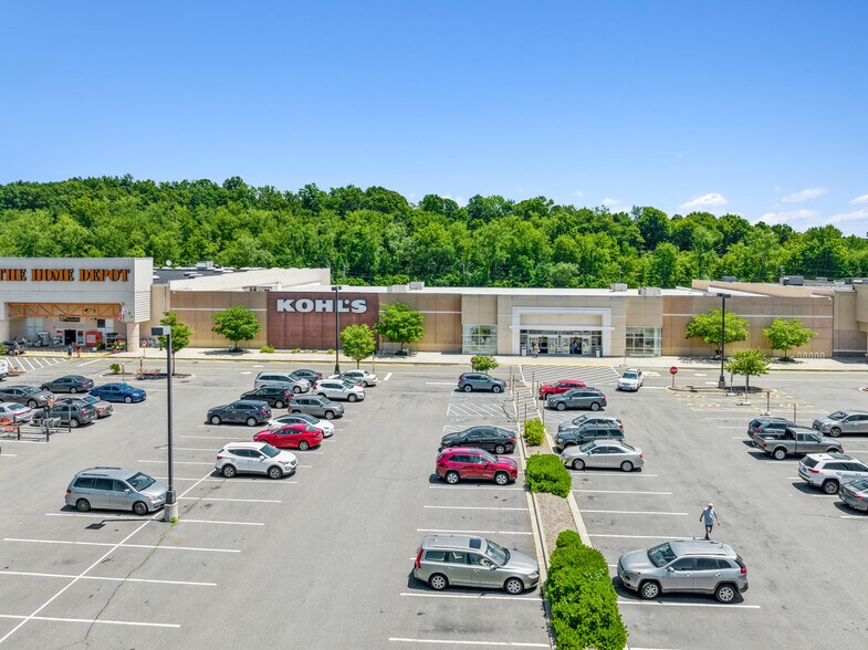 More Photos Of 225-273 Wilbur Cross Hwy, Berlin Unknown For Lease