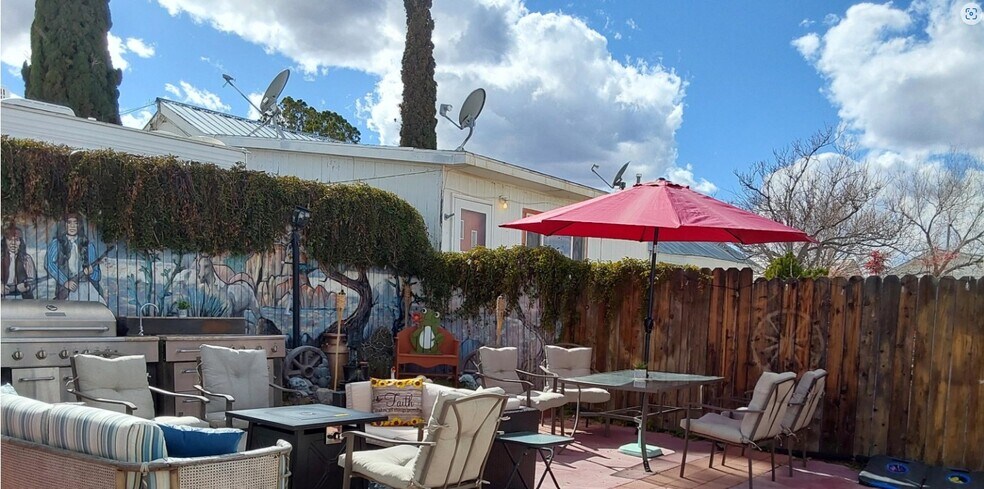 More Photos Of 13 N 7th St, Tombstone Hotel For Sale