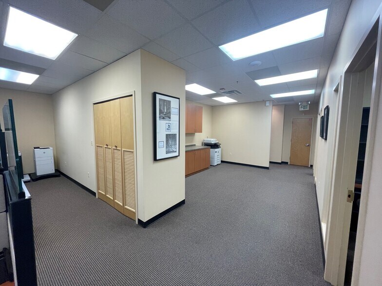 More Photos Of 913 Ridgebrook Rd, Sparks Medical For Sale