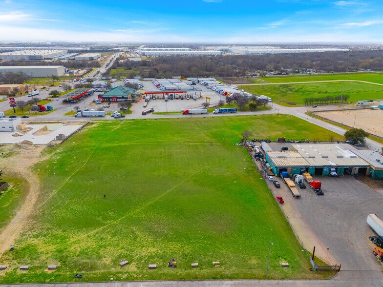 More Photos Of 2525 Motor City Blvd, Dallas Land For Sale