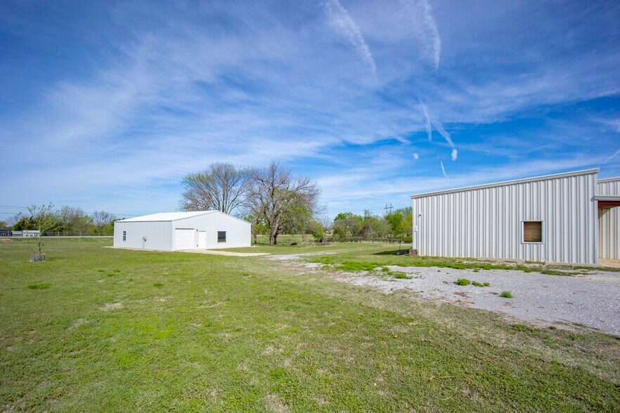 More Photos Of 6121 Highway 177, Shawnee Warehouse For Lease