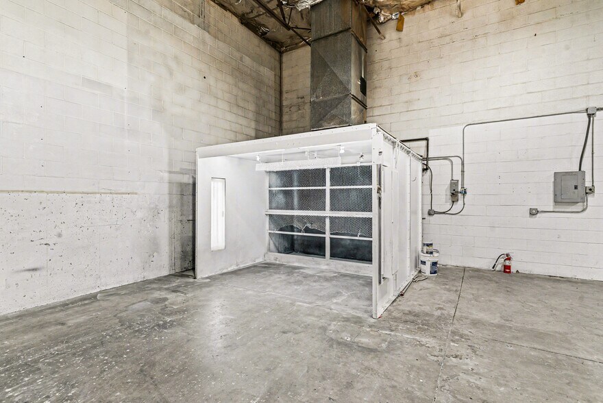 More Photos Of 16015 W 4th Ave, Golden Manufacturing For Sale