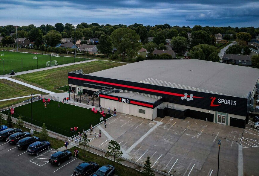 More Photos Of 707 Doc Henry Rd, Greenwood Sports And Entertainment For Sale