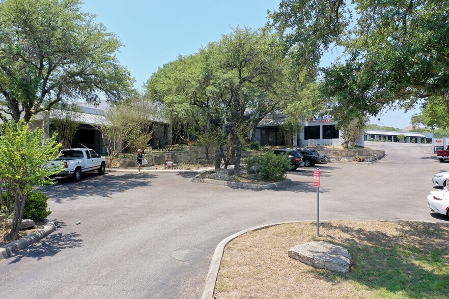 More Photos Of 23705 W Interstate 10, San Antonio Loft Creative Space For Lease