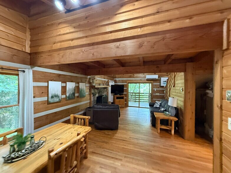 More Photos Of 1105 Fall Creek Rd, Purlear Specialty For Sale