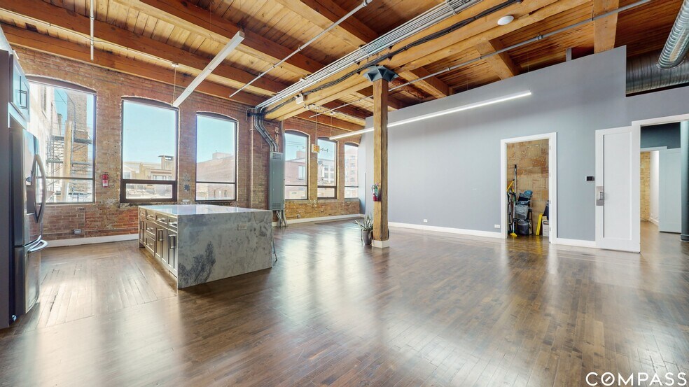 More Photos Of 2241 S Wabash Ave, Chicago Loft Creative Space For Sale