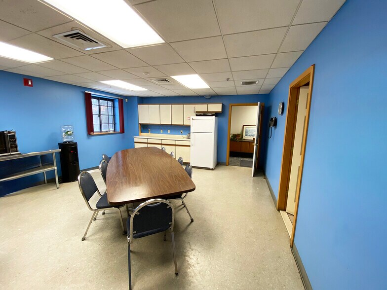 More Photos Of 29 Diana Ln, Dracut Industrial For Sale