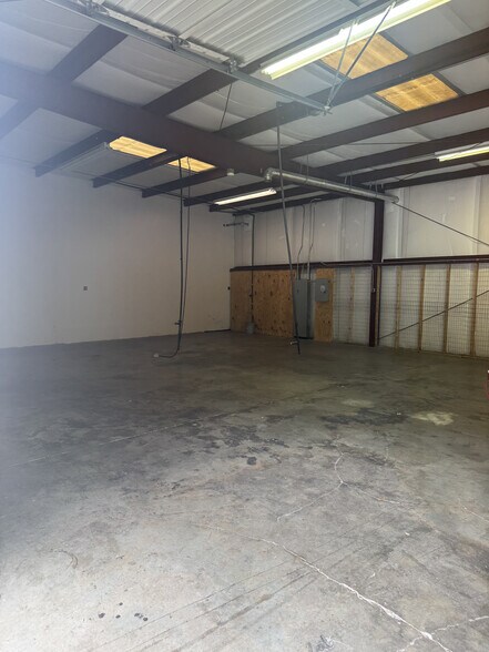 More Photos Of 4106 Atlantic Ave, Raleigh Warehouse For Lease