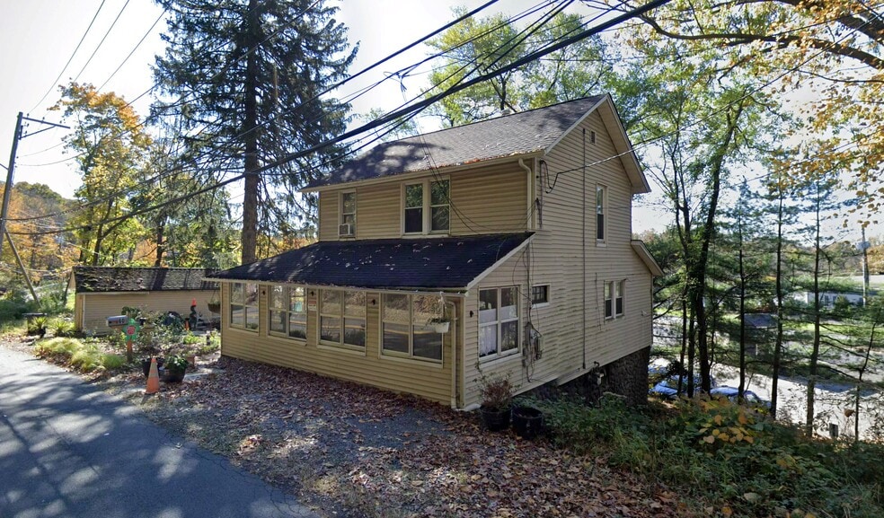 More Photos Of 145 NY-303, West Nyack Office Residential For Sale