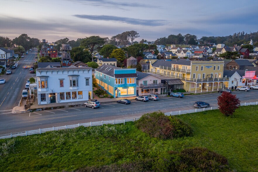 More Photos Of 45094 Main St, Mendocino General Retail For Sale