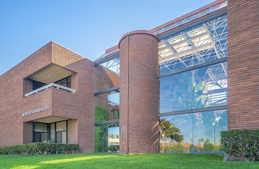 More Photos Of 2 Corporate Plaza Dr, Newport Beach Office For Lease
