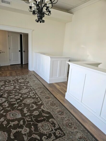 More Photos Of 232 W Main St, Leola Storefront Retail Office For Lease