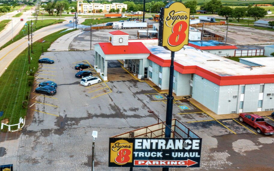 More Photos Of 2801 E Highway 66, Elk City Hotel For Sale