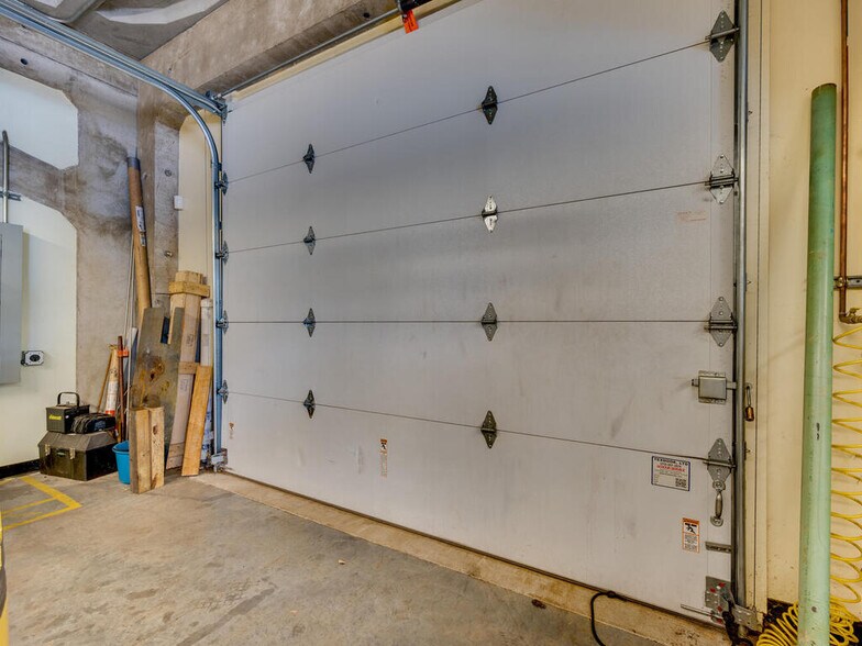 More Photos Of 1815 S Highway 183, Leander Office For Sale