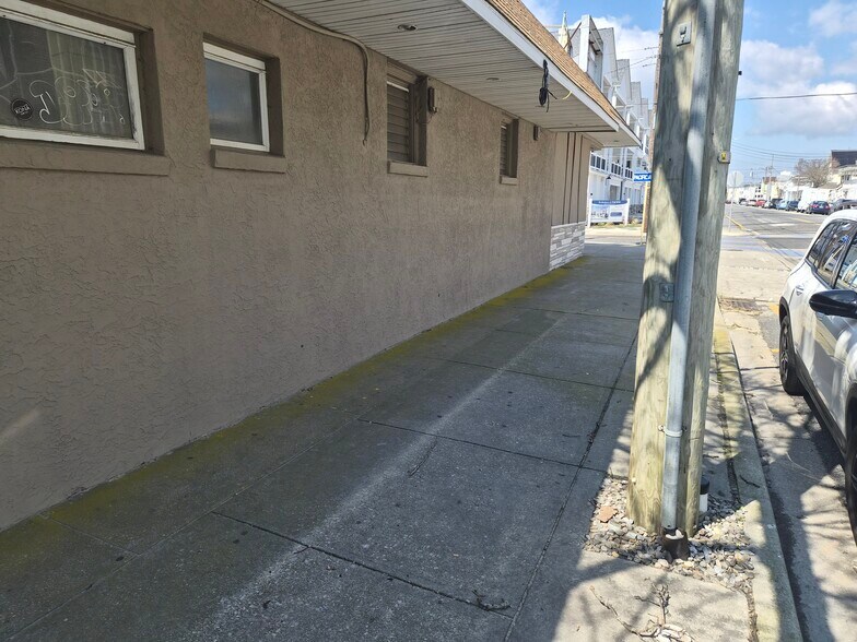 More Photos Of 3701 Pacific Ave, Wildwood Restaurant For Sale